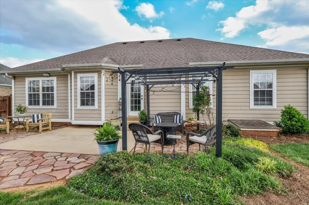 936 Aristides Dr Bowling Green, KY 42104