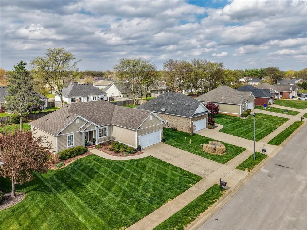 936 Aristides Dr Bowling Green, KY 42104