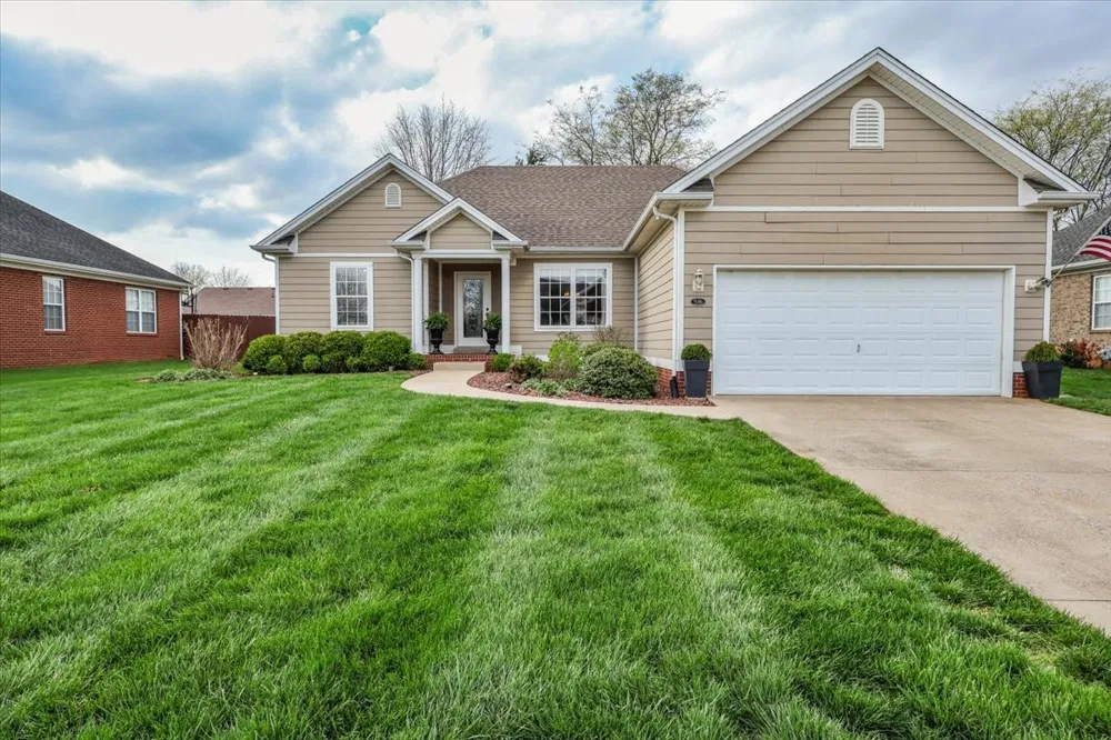 936 Aristides Dr Bowling Green, KY 42104