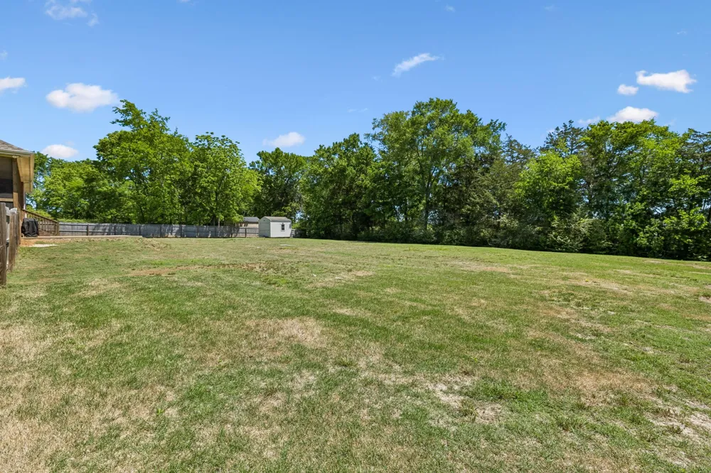1136 Farmhouse Rd Lascassas, TN 37085