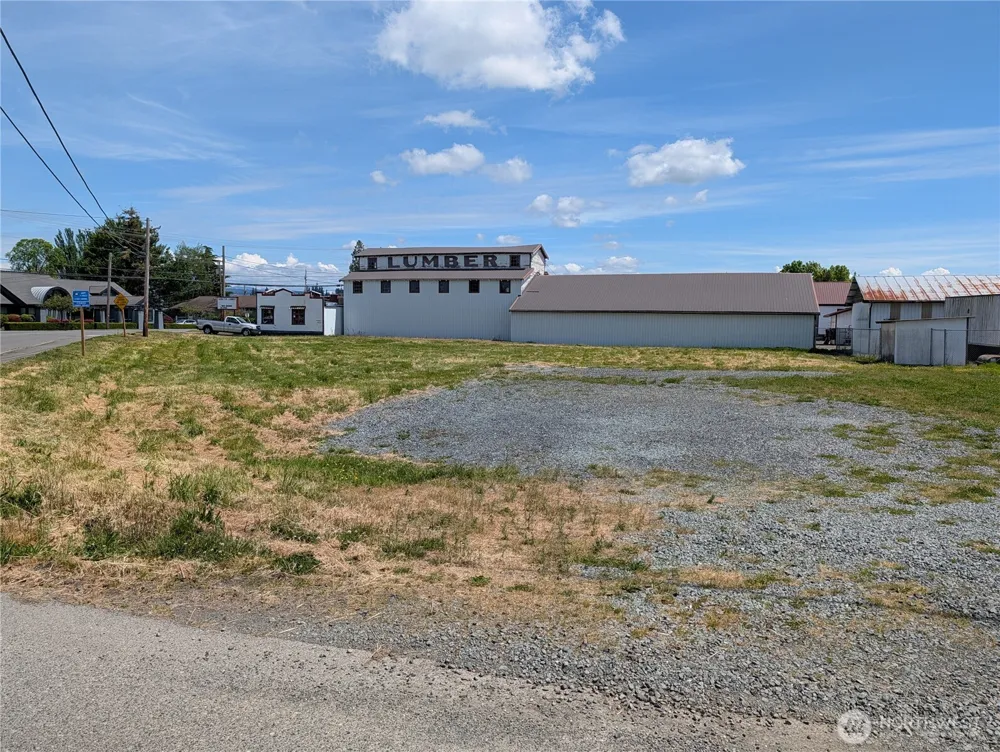 9728 270th Street NW Stanwood, WA 98292
