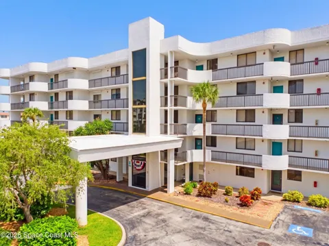 300 Columbia Drive #505-1