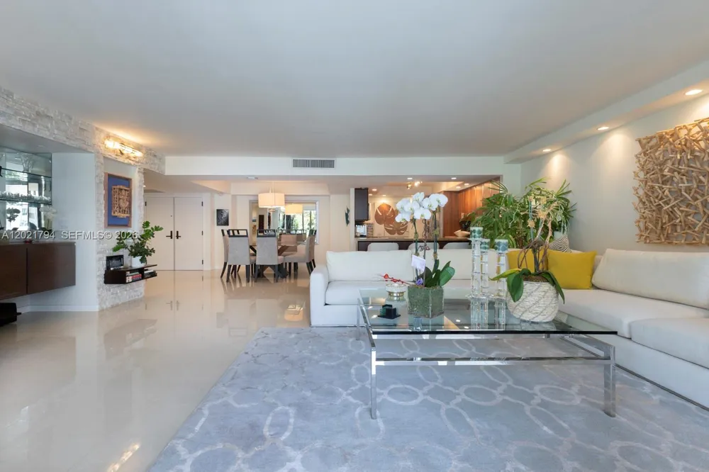 3 Grove Isle Dr #C307 Miami, FL 33133