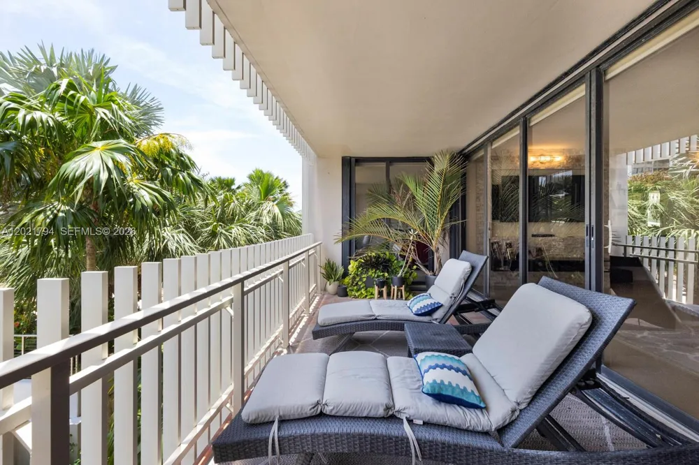 3 Grove Isle Dr #C307 Miami, FL 33133