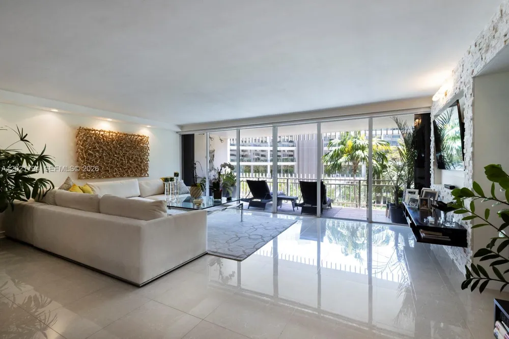 3 Grove Isle Dr #C307 Miami, FL 33133