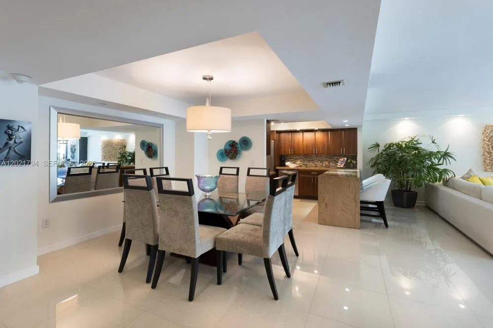 3 Grove Isle Dr #C307 Miami, FL 33133