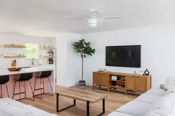605 E Covington Drive Austin, TX 78753