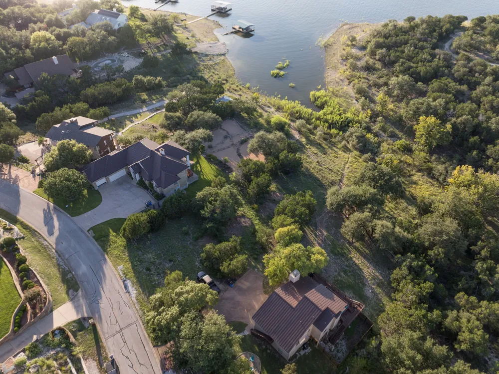 160 Lakefront Drive Point Venture, TX 78645