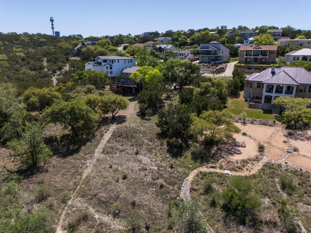 160 Lakefront Drive Point Venture, TX 78645