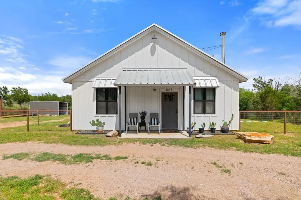 505 Broken Arrow Drive Spicewood, TX 78669