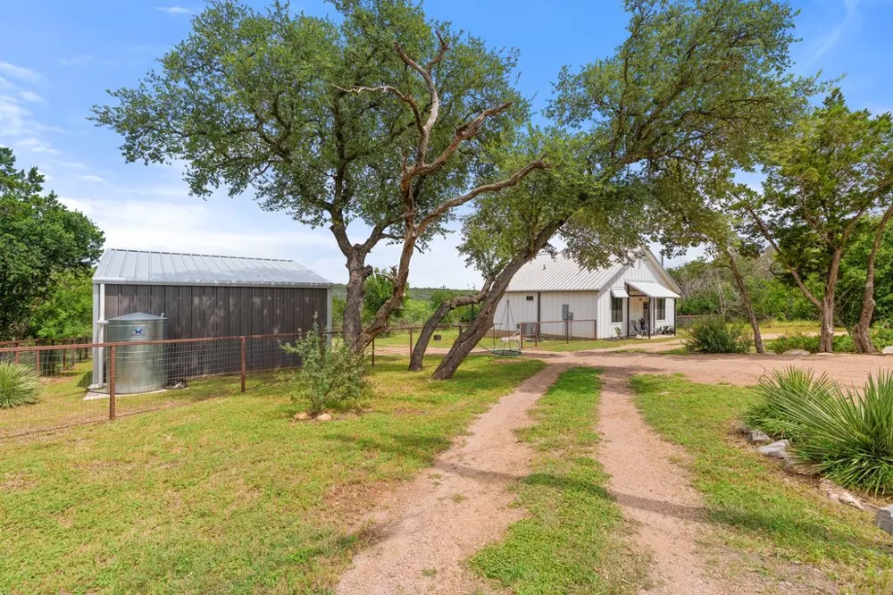 505 Broken Arrow Drive Spicewood, TX 78669