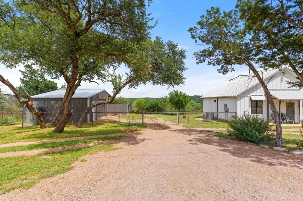 505 Broken Arrow Drive Spicewood, TX 78669