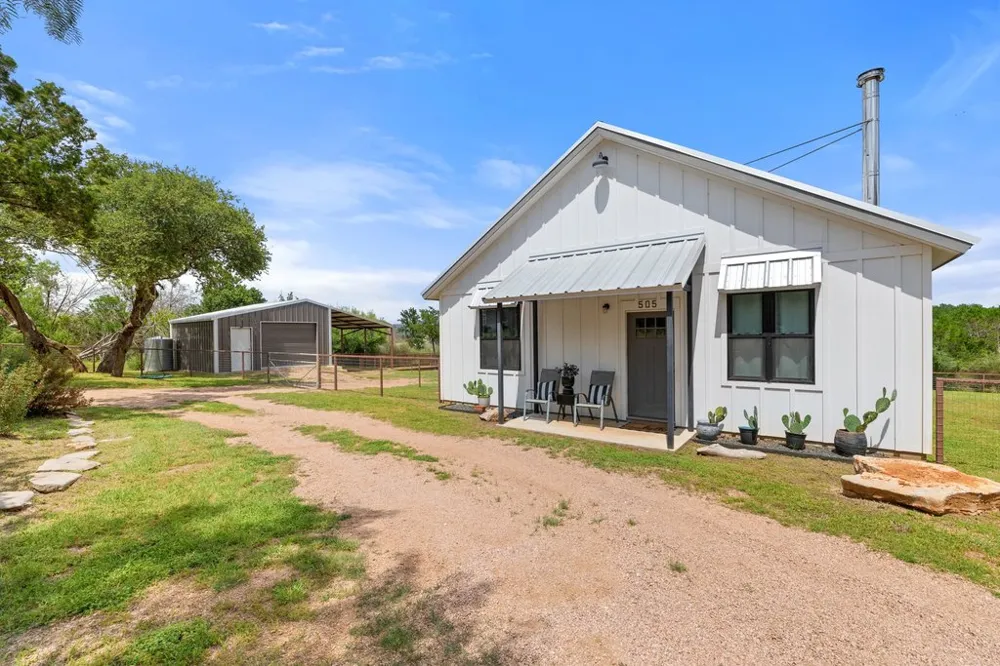 505 Broken Arrow Drive Spicewood, TX 78669