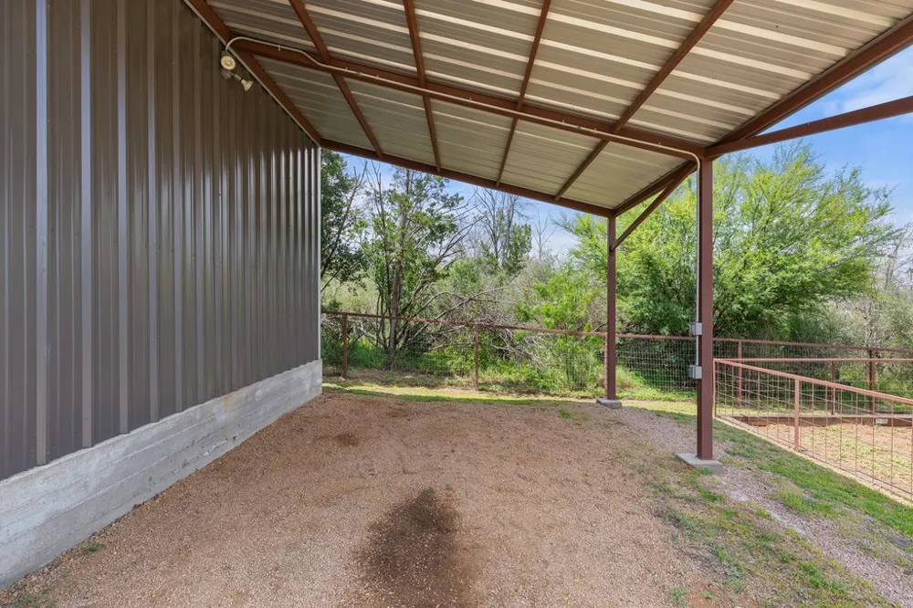 505 Broken Arrow Drive Spicewood, TX 78669