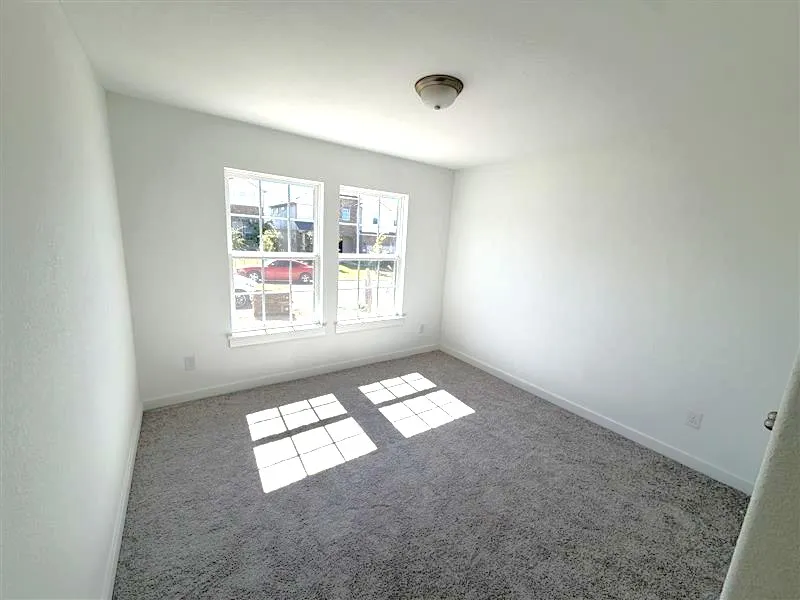 225 Seattle Slew Drive Jarrell, TX 76537
