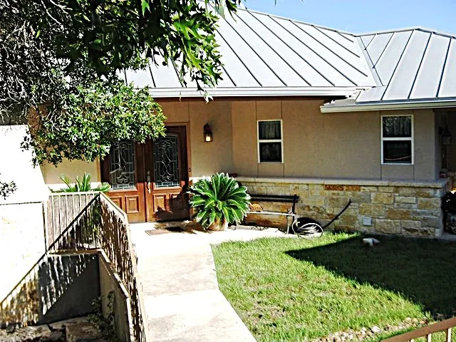 2552 Connie Drive Canyon Lake, TX 78133