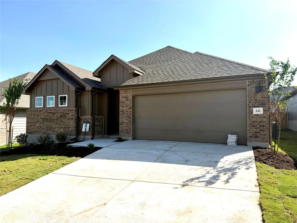 221 Seattle Slew Drive Jarrell, TX 76537