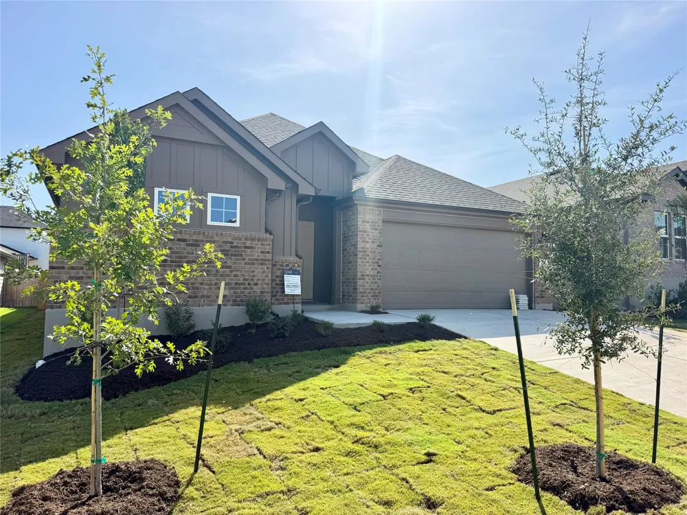 221 Seattle Slew Drive Jarrell, TX 76537
