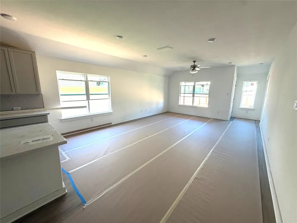 221 Seattle Slew Drive Jarrell, TX 76537