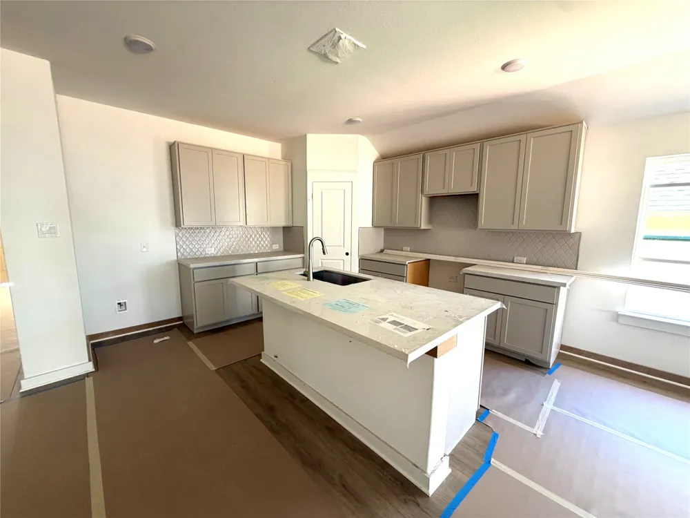221 Seattle Slew Drive Jarrell, TX 76537