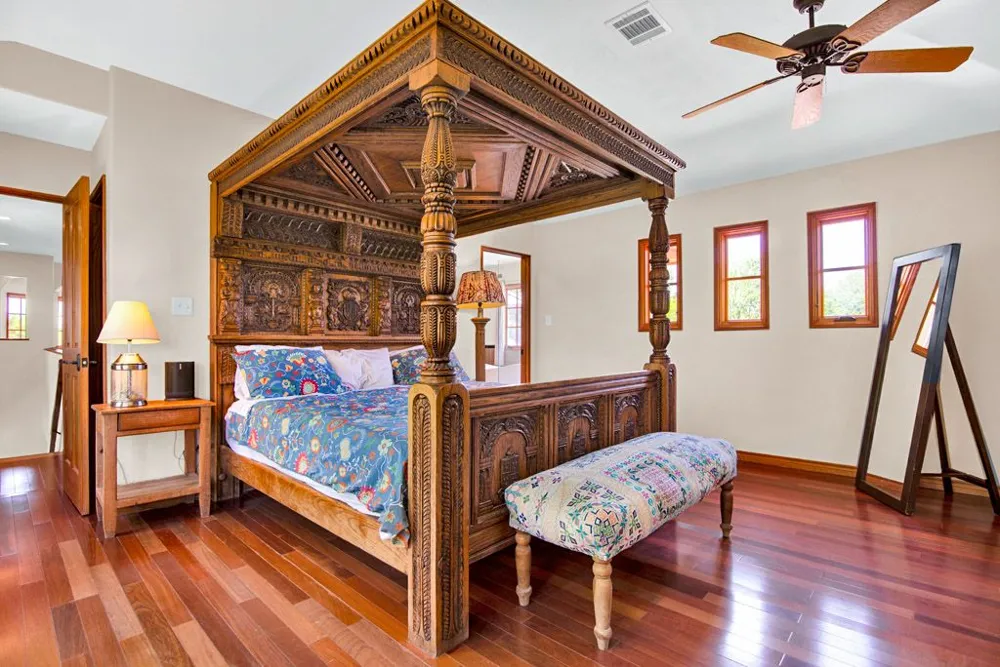 541 Martindale Falls Road Martindale, TX 78655