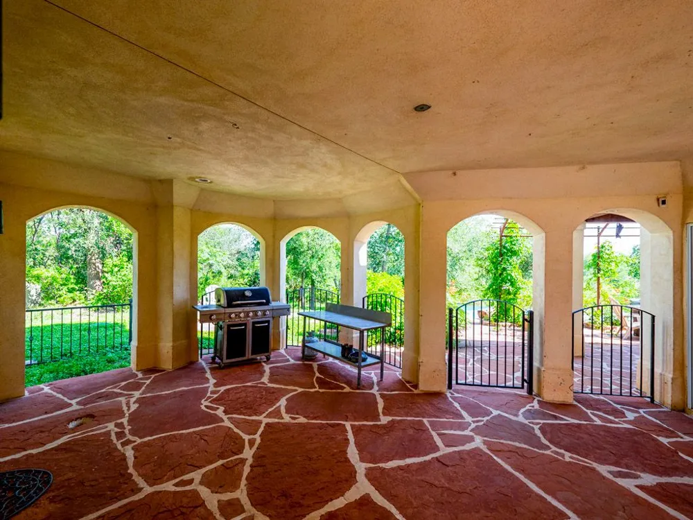 541 Martindale Falls Road Martindale, TX 78655