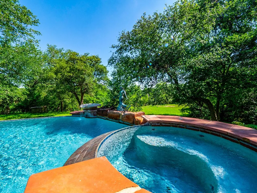541 Martindale Falls Road Martindale, TX 78655