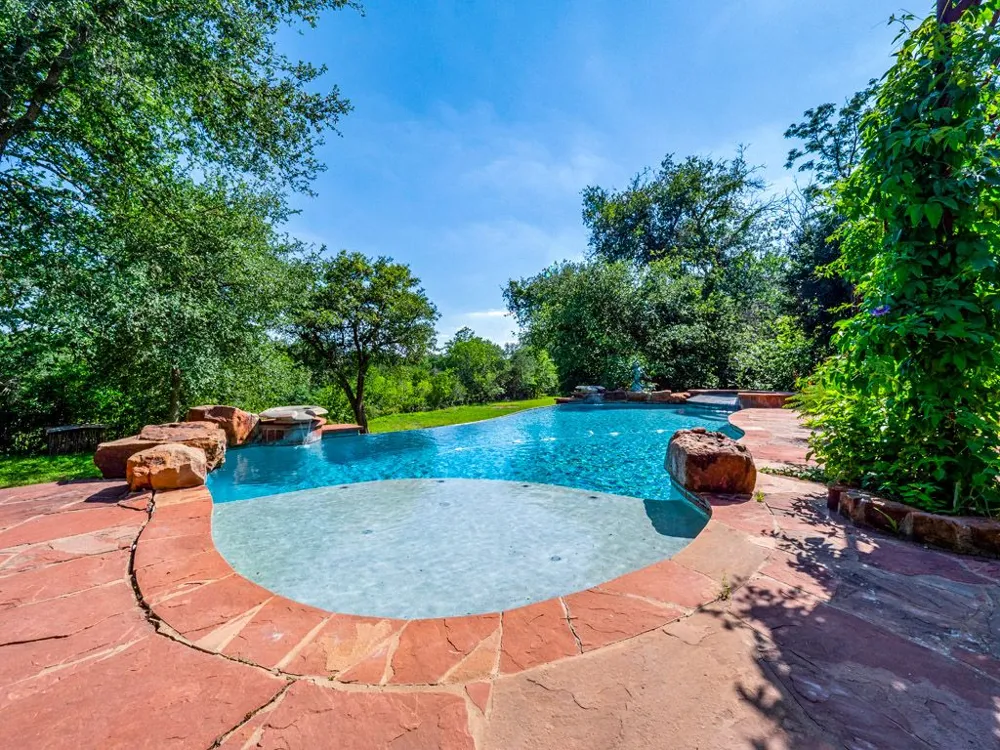 541 Martindale Falls Road Martindale, TX 78655