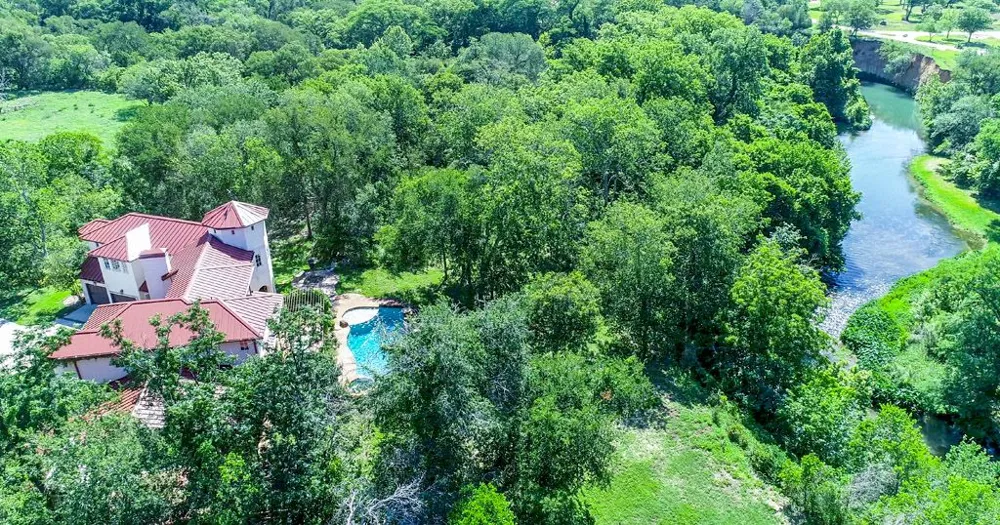 541 Martindale Falls Road Martindale, TX 78655