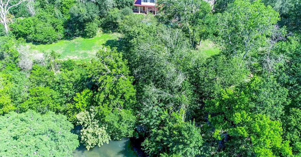 541 Martindale Falls Road Martindale, TX 78655