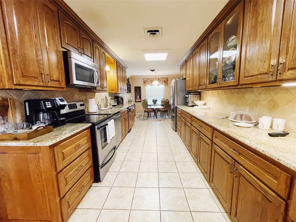 700 Shanklin Road Belton, TX 76513