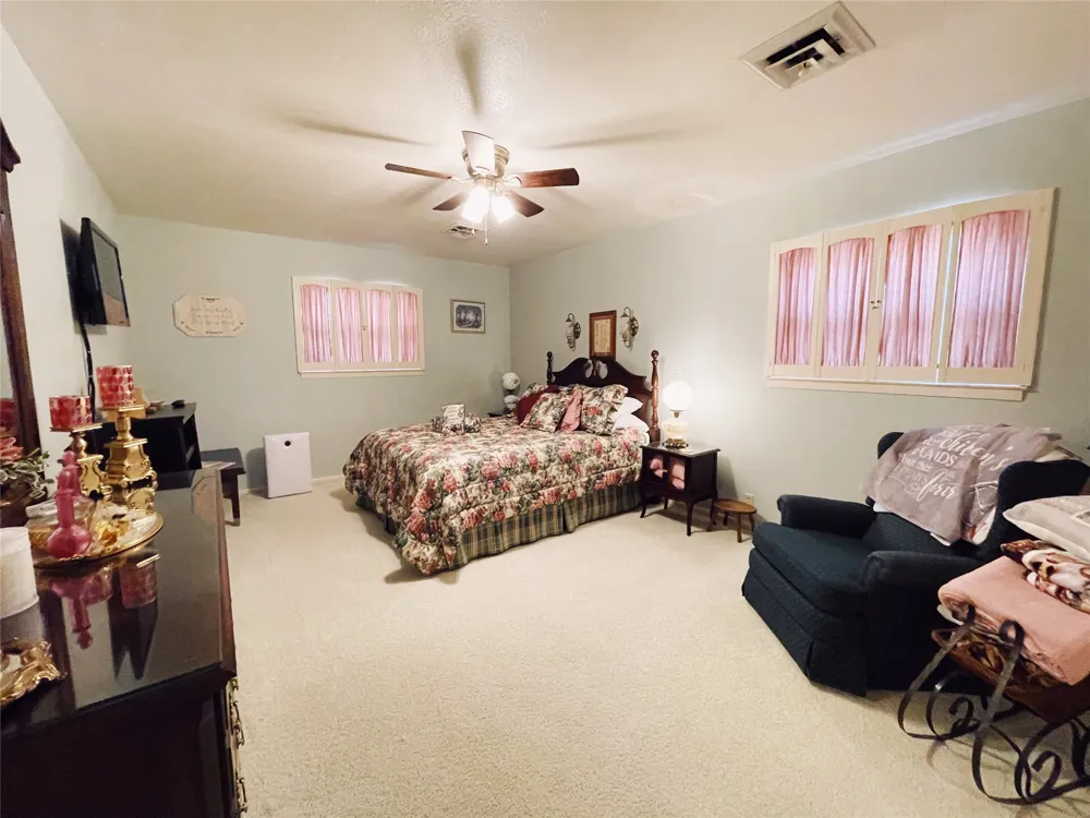 700 Shanklin Road Belton, TX 76513