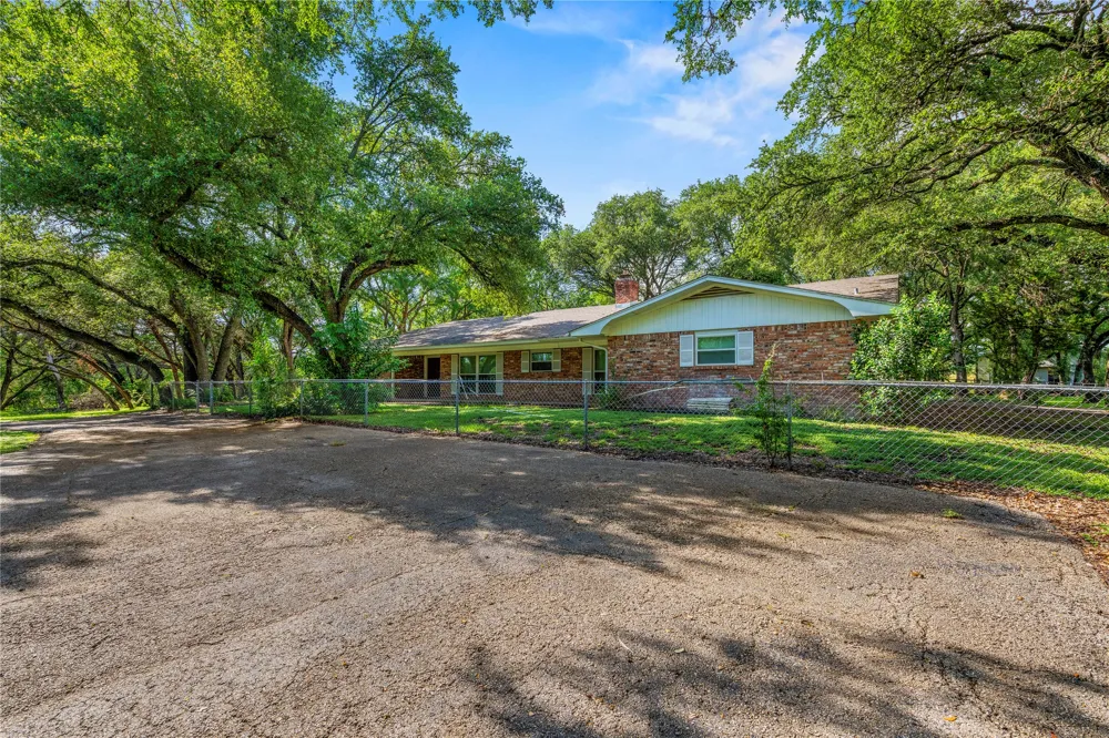 700 Shanklin Road Belton, TX 76513