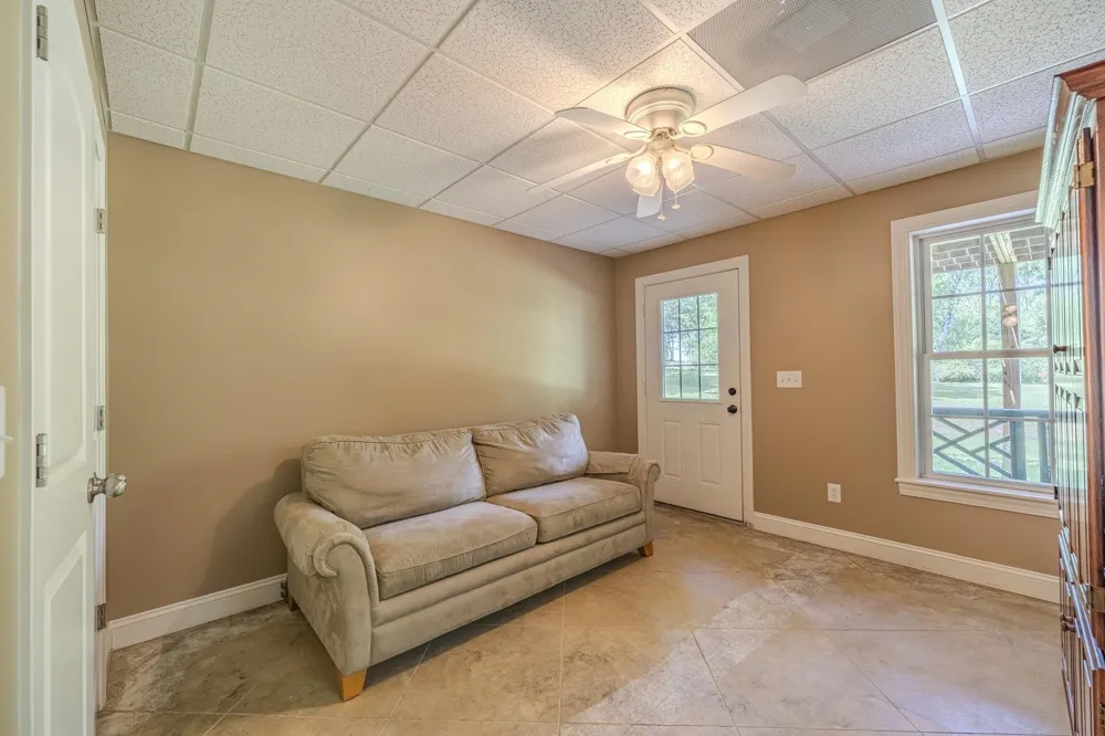 670 BOWEN DR Savannah, TN 38372