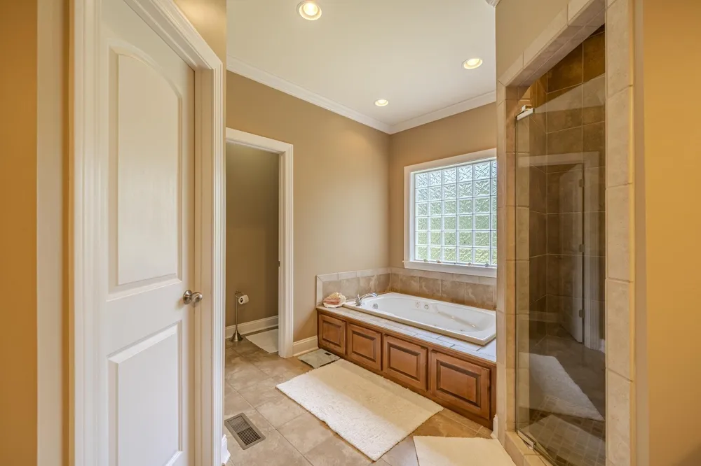 670 BOWEN DR Savannah, TN 38372