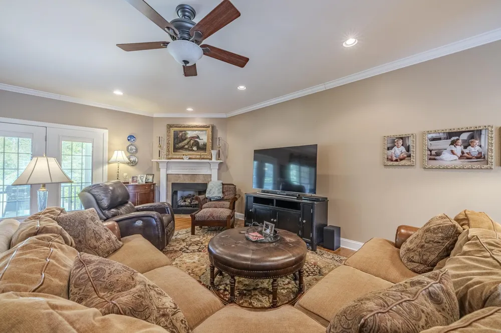 670 BOWEN DR Savannah, TN 38372