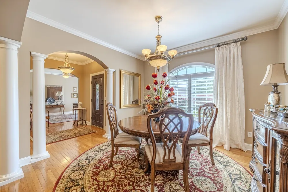 670 BOWEN DR Savannah, TN 38372