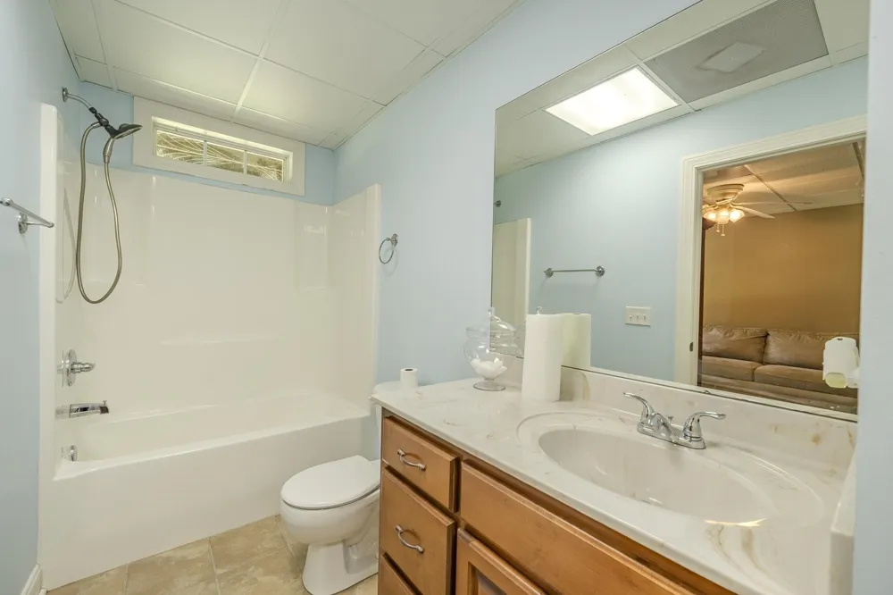 670 BOWEN DR Savannah, TN 38372