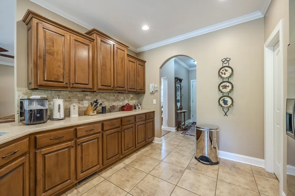 670 BOWEN DR Savannah, TN 38372