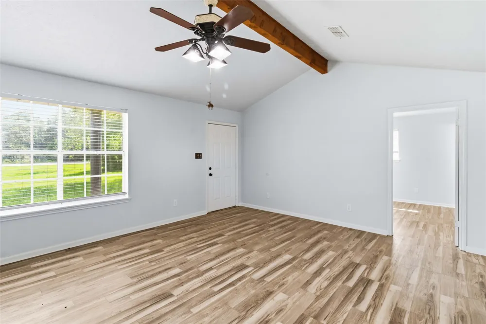 405 Old Highway 20 Highway McDade, TX 78650