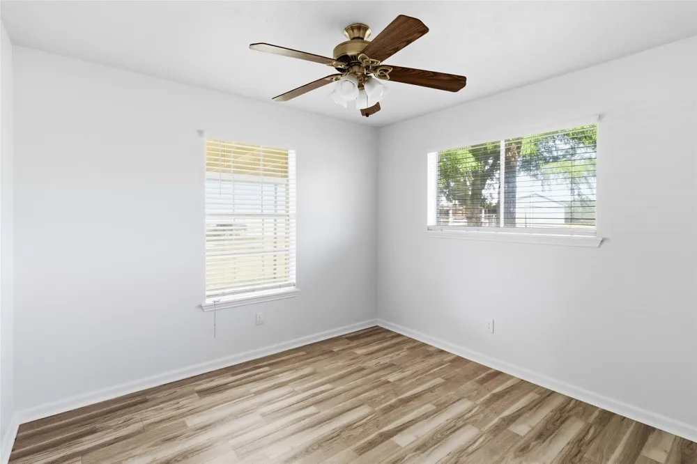 405 Old Highway 20 Highway McDade, TX 78650
