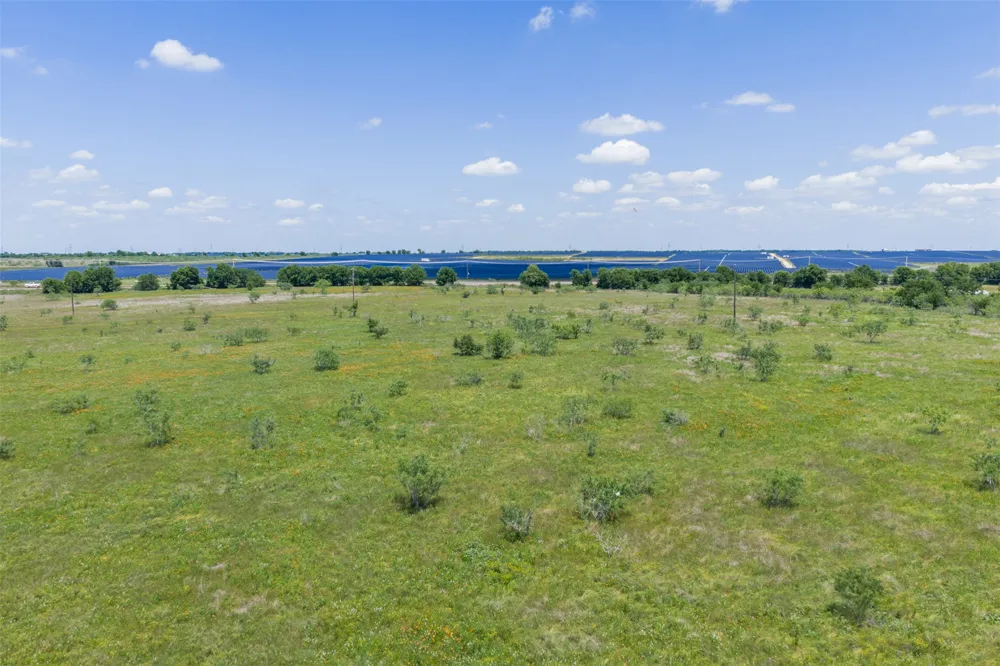 4 HWY 36 Rogers, TX 76569