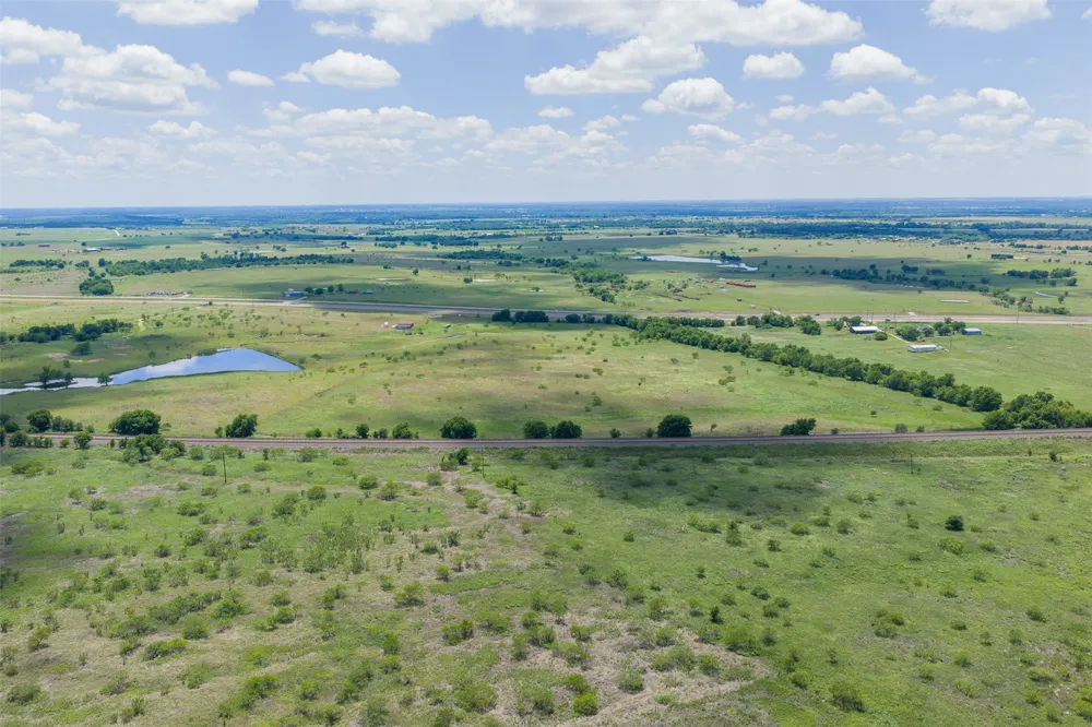 4 HWY 36 Rogers, TX 76569