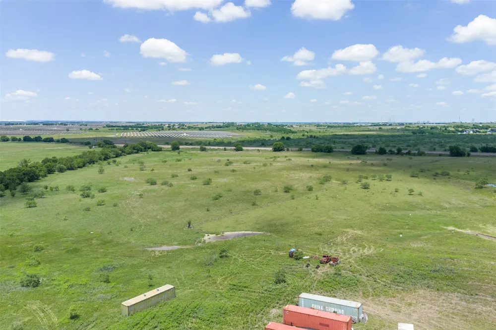 4 HWY 36 Rogers, TX 76569