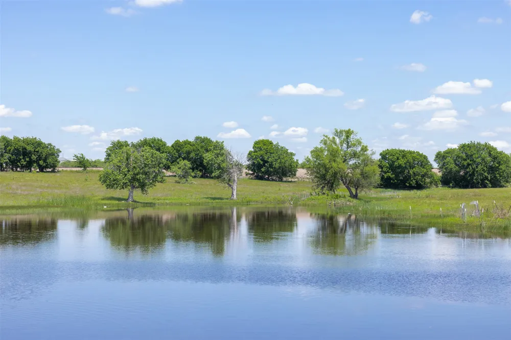 3 HWY 36 Rogers, TX 76569