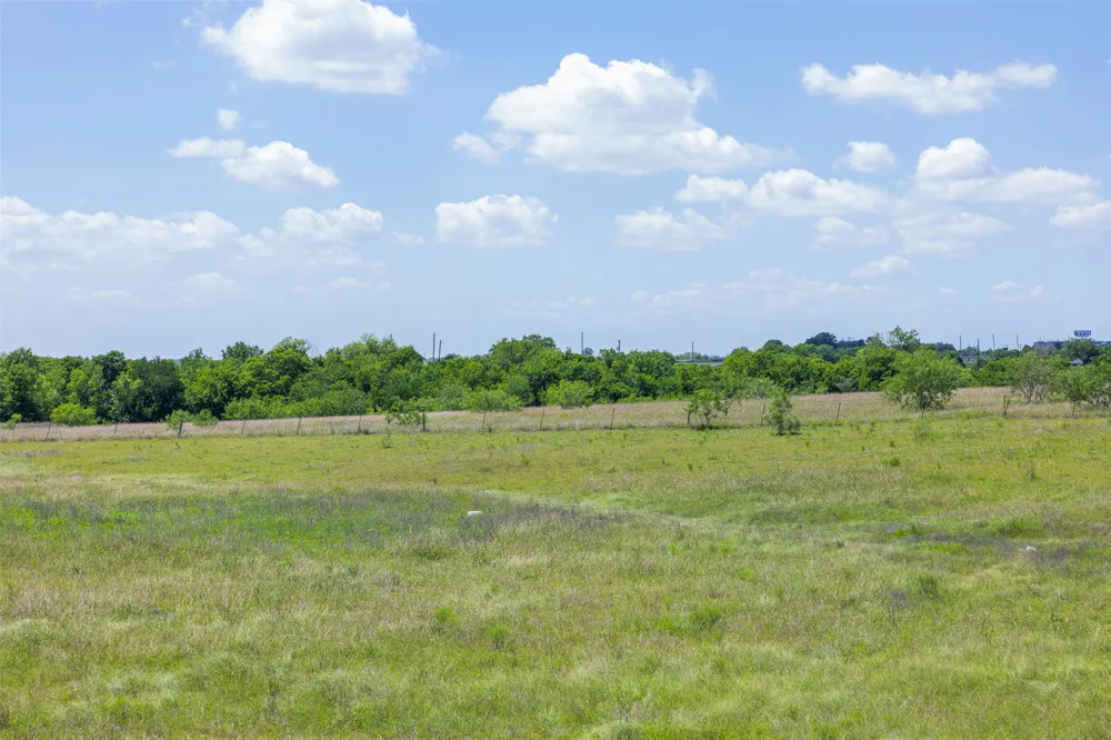 3 HWY 36 Rogers, TX 76569