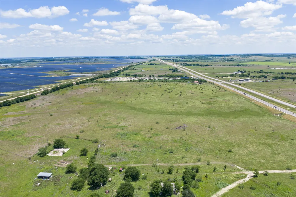 2 HWY 36 Rogers, TX 76569