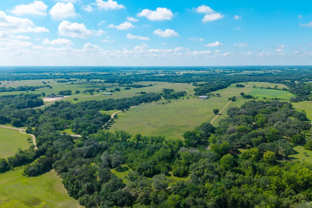 5018 Wolters Road Schulenburg, TX 78956