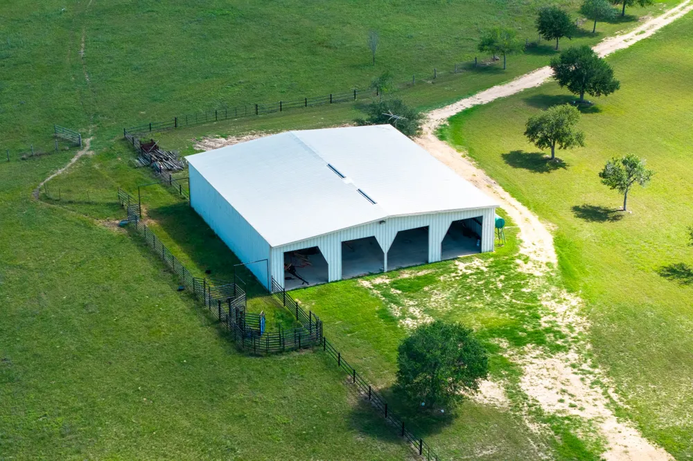5018 Wolters Road Schulenburg, TX 78956
