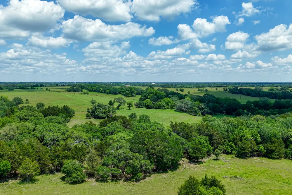 5018 Wolters Road Schulenburg, TX 78956